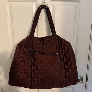 DSW Quilted Large Tote weekender Bag in Burgundy